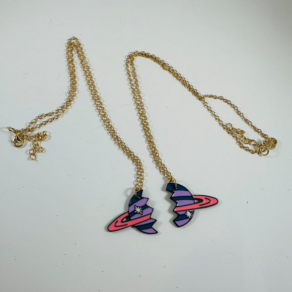 BFF Friend necklaces 2 halves of a ringed Planet like Mars - Picture 6 of 6